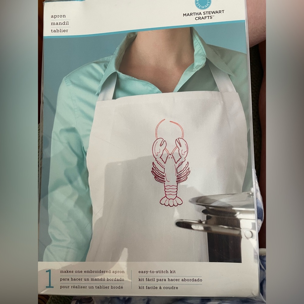 Martha Stewart Craft Apron with Lobster 🦞 for Embroidery 🧵🪡
